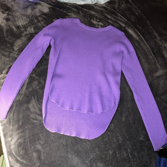 Sweater - Picture 3 of 5